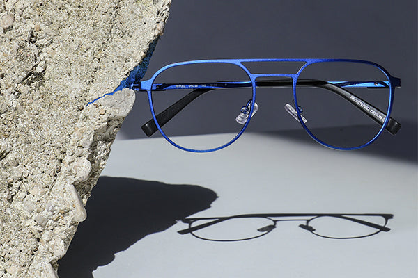 DU PRÊT-À-PORTER AUX LUNETTES : LE DRESSING MASCULIN OSE LA COULEUR